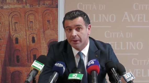 Avellino, si è dimesso il sindaco Gianluca Festa