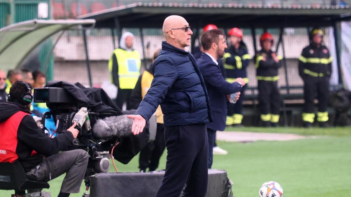 L'Avellino fallisce l'en plein salvezza ma il percorso resta. Ora riprendere subito il cammino, diritti verso l'obiettivo