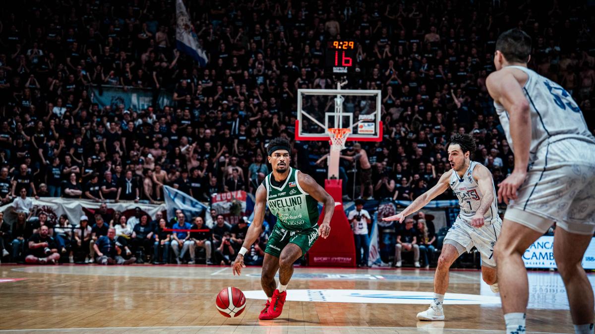 L'Unicusano Avellino Basket perde gara 5: la Fortitudo conquista la semifinale