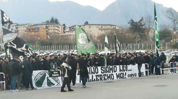 Quando la società vuole il male della squadra: Avellino anima in pena, i tifosi protestano e arriva Lombardi...