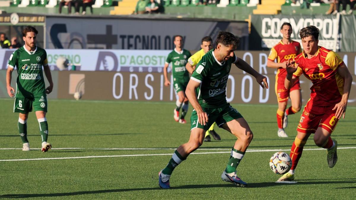 Cambio modulo contro il Mantova? Ballardini ci pensa, l'ipotesi 4-2-3-1