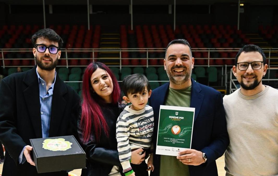 Un canestro di solidarietà: Avellino abbraccia il piccolo Nicoló