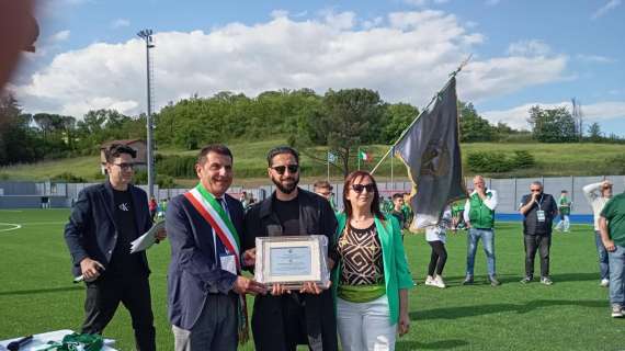 FOTO - L'Avellino inaugura il nuovo stadio a Mirabella Eclano. Premiazioni per il club, i dirigenti e la squadra