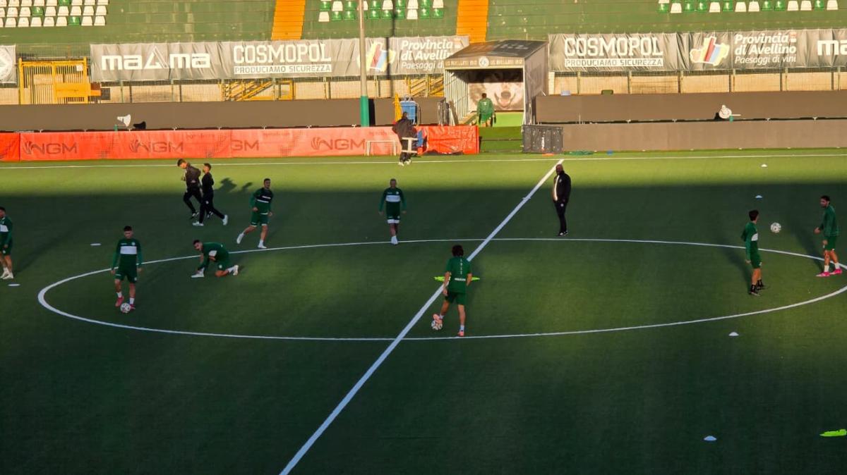 Avellino, Juve Stabia nel mirino: il programma degli allenamenti e le ultime sugli assenti
