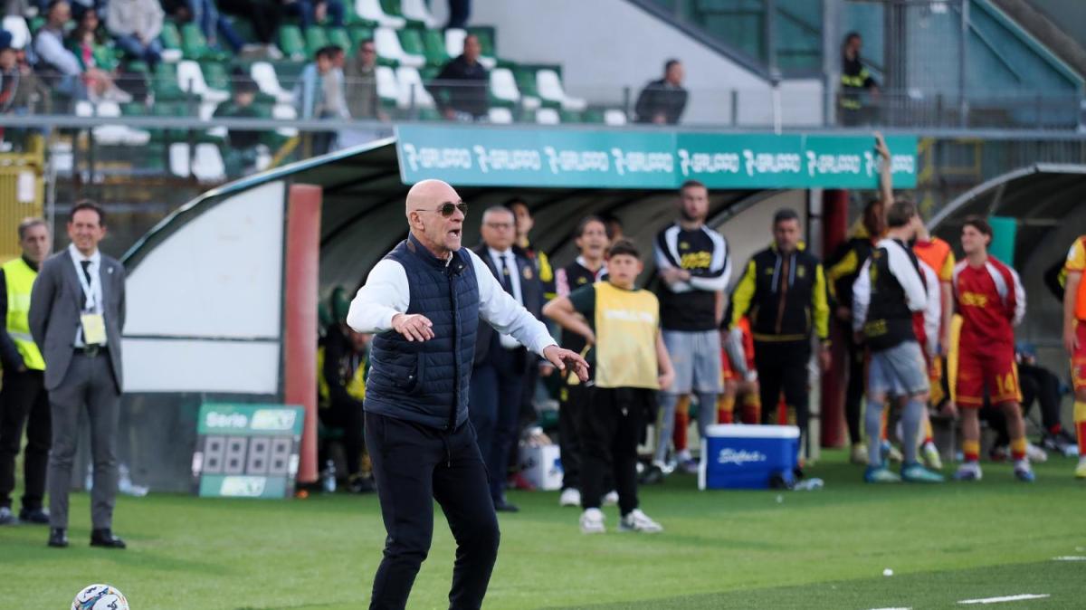 Allenamento mattutino: tutti i ballottaggi dalla porta all'attacco