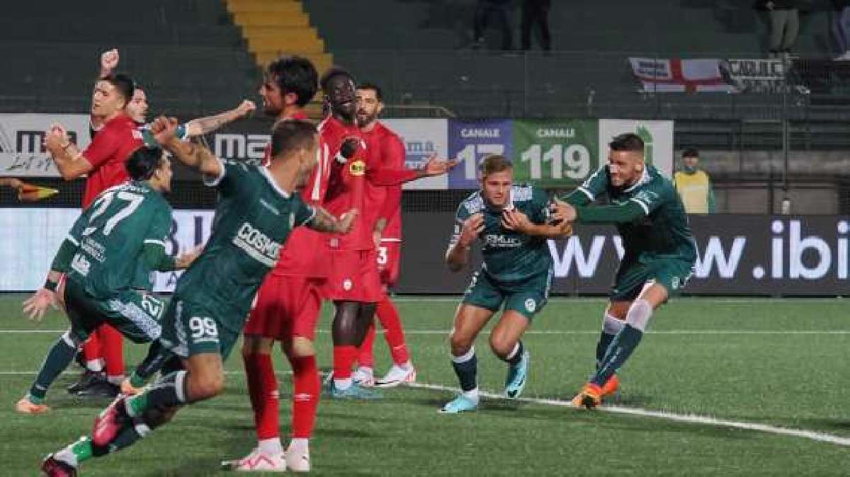 Giugliano - Foggia 4-1: Le Pagelle