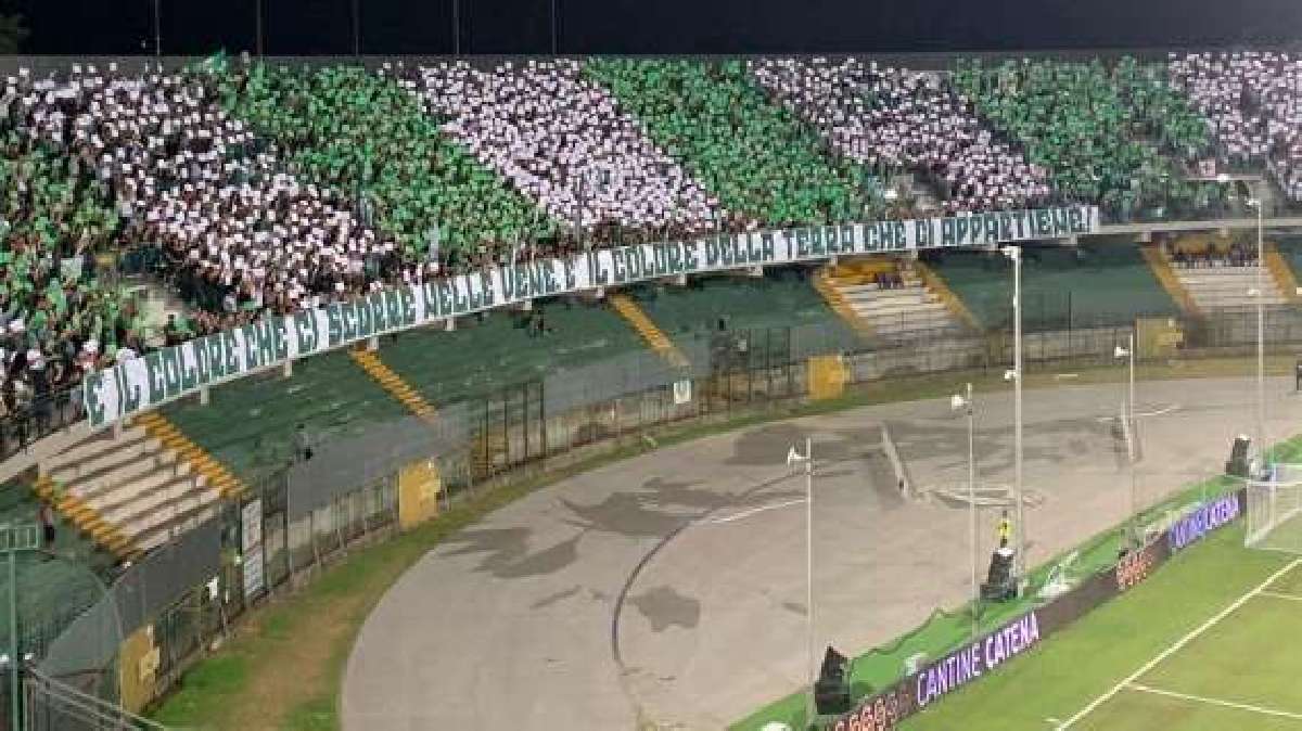 L'Avellino tradisce all'esordio: il Latina sbanca il Partenio-Lombardi con  Fella e Fabrizi