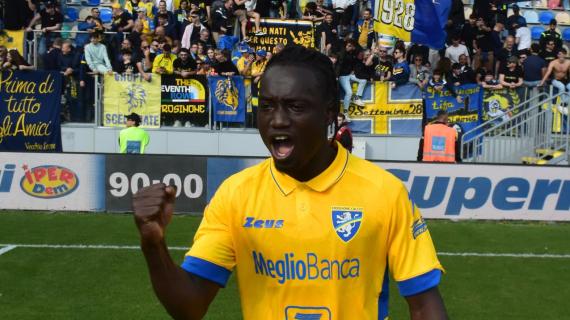 Darboe: "Posso fare tutti i ruoli a centrocampo. Trattativa lunga, Bari come Roma"