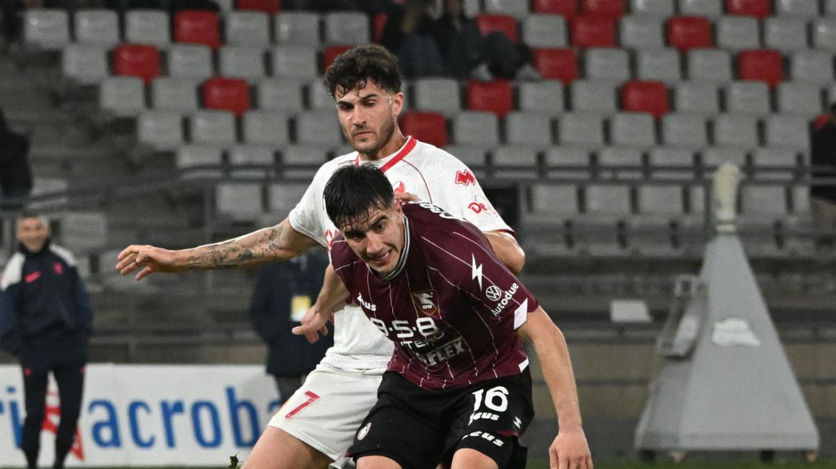 Pescara, l'ex Oliveri: "Momento perfetto per incontrare il Bari. E' in grande difficoltà"