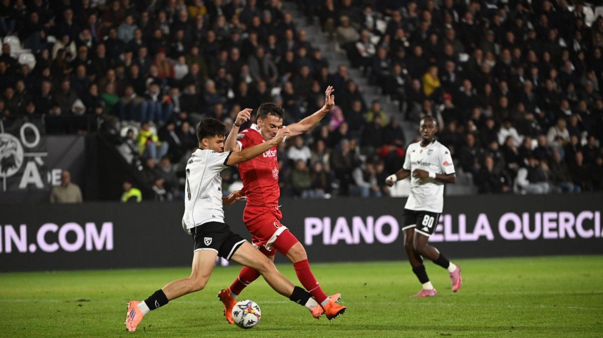 La conoscenza di Zaccagni e Nainggolan, i momenti a Cesenatico. #InstagramMoncini e ‘lo scatto da 10’