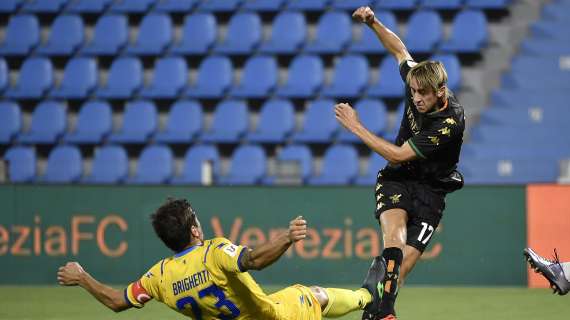 Serie B, l’anticipo: il Venezia non sbaglia in casa e accorcia sul Parma