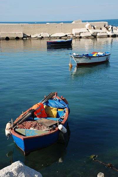 Barche ormeggiate al porto di Molfetta