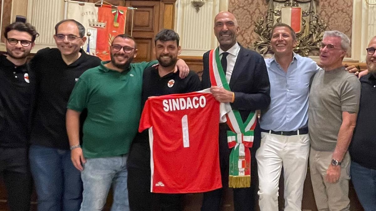 Ideale Bari, festa e premiazione dal Sindaco: spunta il sogno del "Della Vittoria" (FOTO)