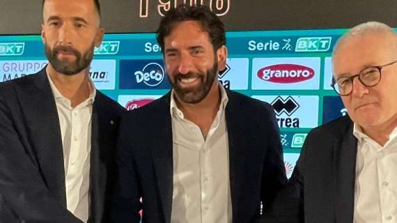 Caserta: "Sensazioni super positive. Il mio Bari aggressivo e propositivo. E che emozione l'inno!"