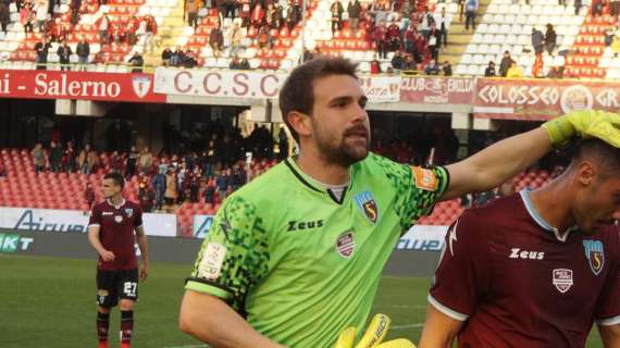 Pedullà - Bari, per la porta è corsa a due. Chajia ai dettagli 