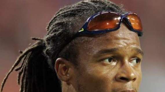 Davids sponsorizza la sua Olanda, mentre Robben raggiunge la squadra in Sudafrica