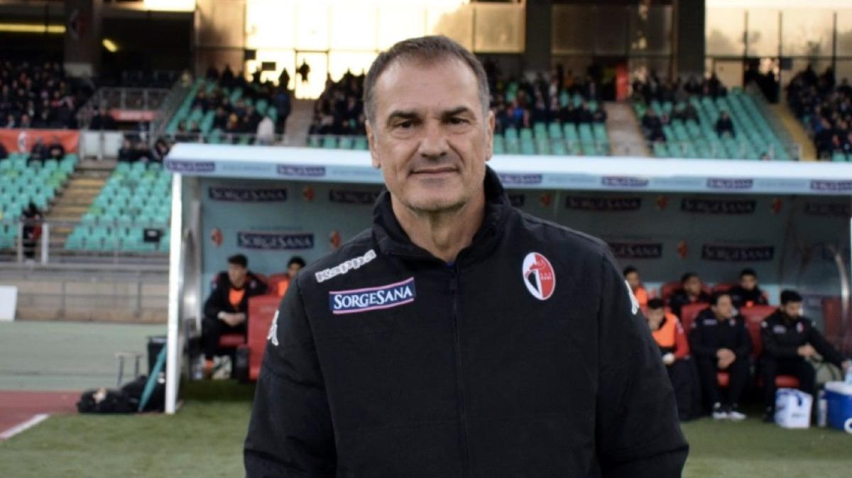 Bari, dal cambio modulo al doppio centravanti. Le soluzioni per la sfida contro l'Avellino