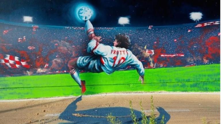 Protti, che affetto! A Poggiofranco spunta il murale dedicato a lui (e si commuove)
