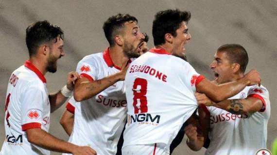 Serie B: Bari a Vercelli per la cabala. Livorno-Bologna sfida d'alta quota