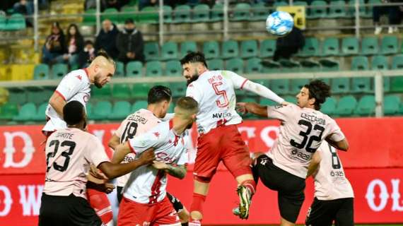 Palermo-Bari 3-0, secondo stop consecutivo dei biancorossi. Il tabellino del match