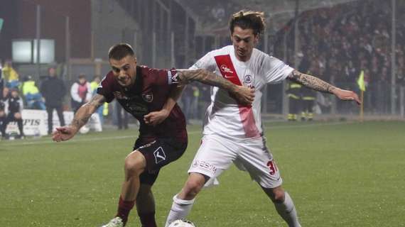 Salernitana e Bari, storia di un gemellaggio. Da Spinesi a Dezi, le più belle emozioni