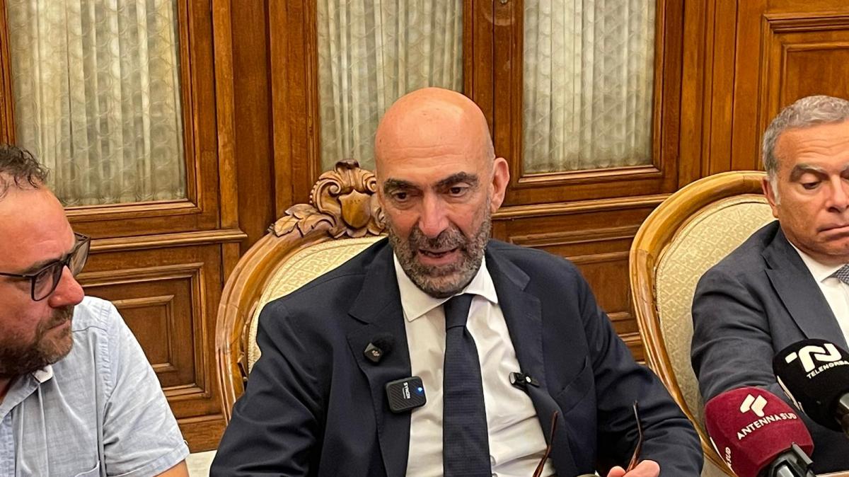 Leccese: "DeLa ha accettato le mie richieste: Bari in vendita con Marino DG. Ho firmato la concessione del San Nicola"