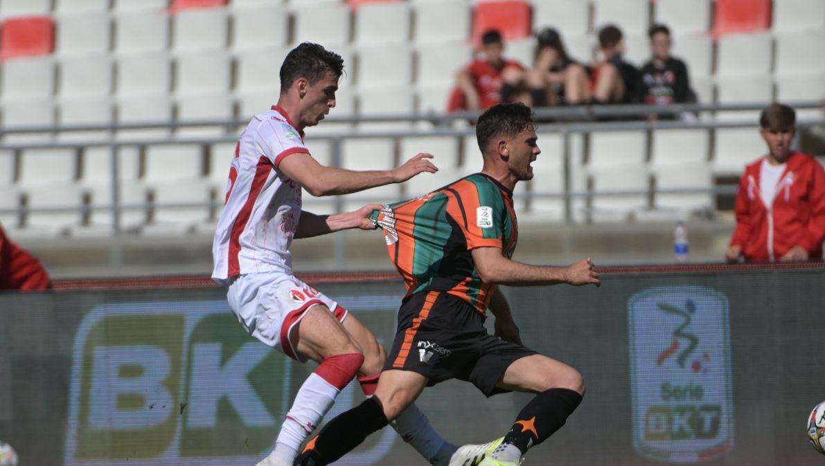 Odenthal, dalle stelle alle stalle: le promozioni in serie e l'incubo di quest'anno. La B per lui è capovolta 