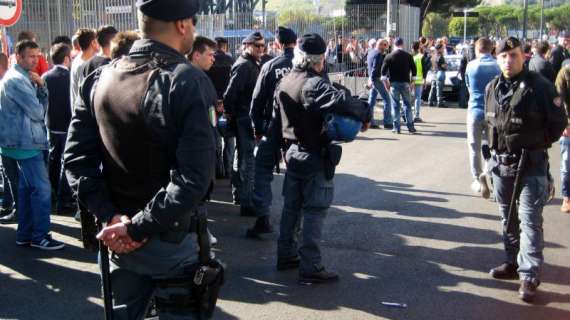 Pescara, fermati tre tifosi: nel furgone spranghe ed esplosivi