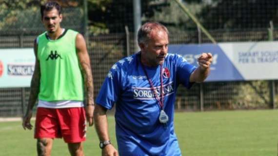 TuttoBari - Cornacchini: “Caserta è concreto, devono andargli dietro. Oggi alleno gli attaccanti" 