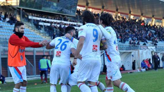 Il TFN penalizza il Catania di 4 punti. Motivo? Stipendi pagati in ritardo