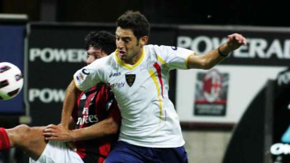 Simone Sini con la maglia del Lecce
