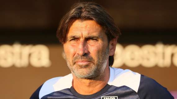 Viali (Reggiana): "Partita condizionata dal VAR. Non si è visto l'uomo in meno. Sono fiero della mia squadra"