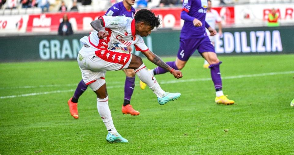 Storie biancorosse - L'incornata del capitano e la meraviglia di Salcedo evitano la sconfitta con il Sudtirol