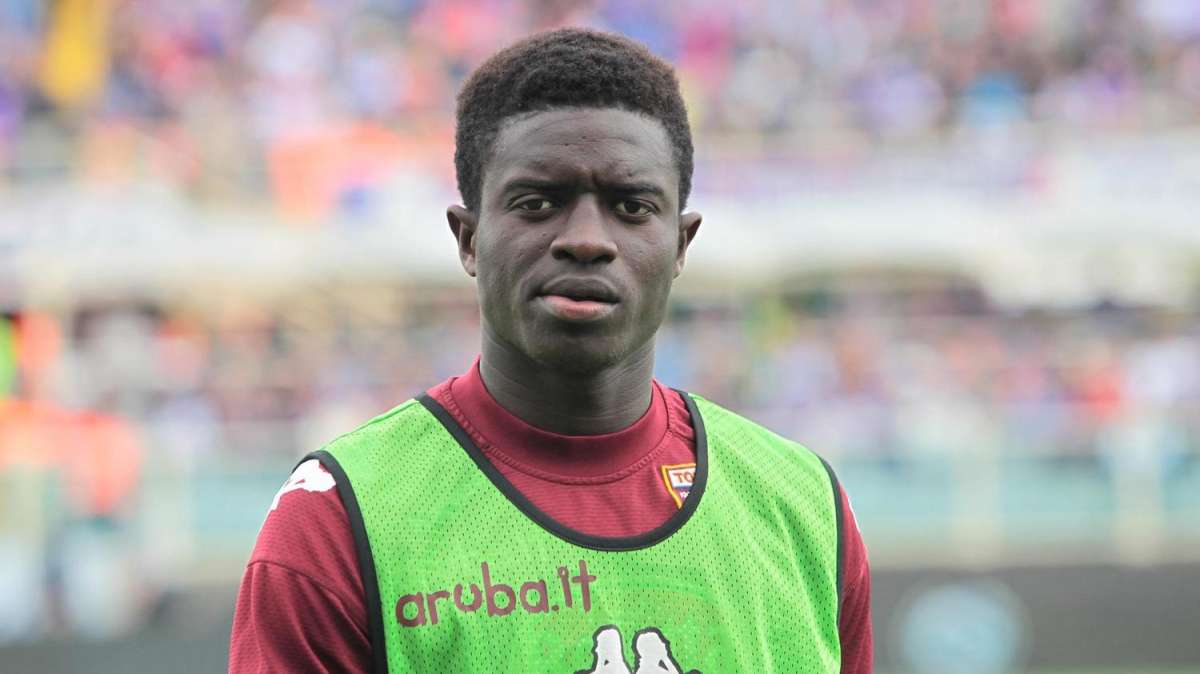 Ag. Diop a TuttoBari.com: "Il Bari? Saremmo onorati. Ma prima..."