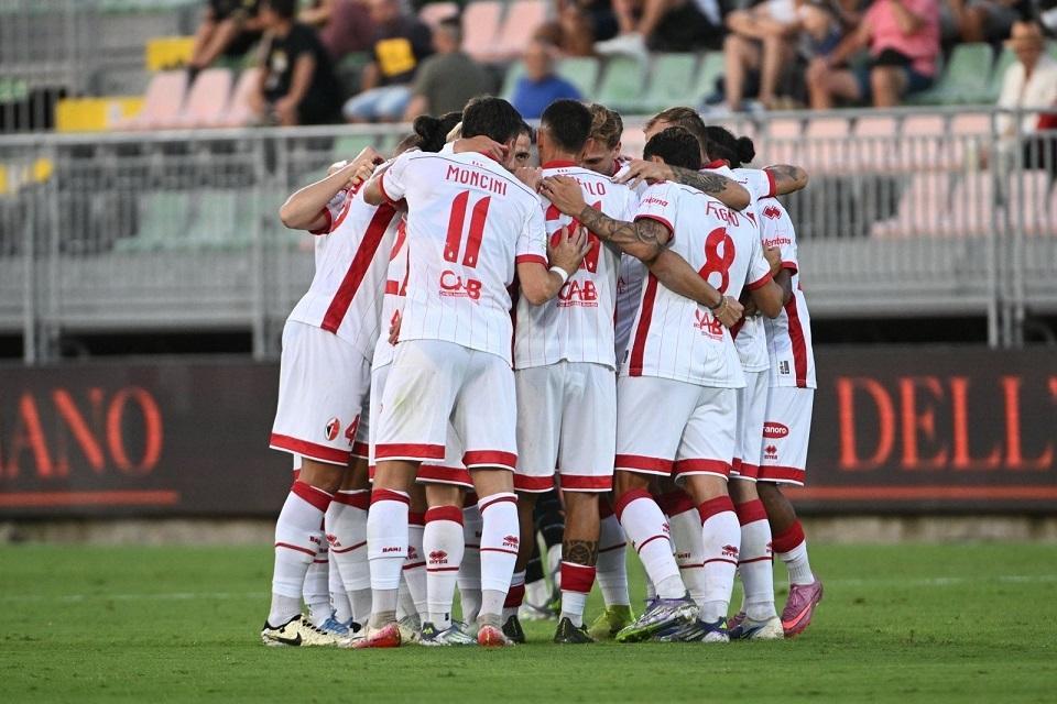 Solo la salvezza. La classifica dice questo. Quali play off? Le prime sei scappano, il Bari arranca