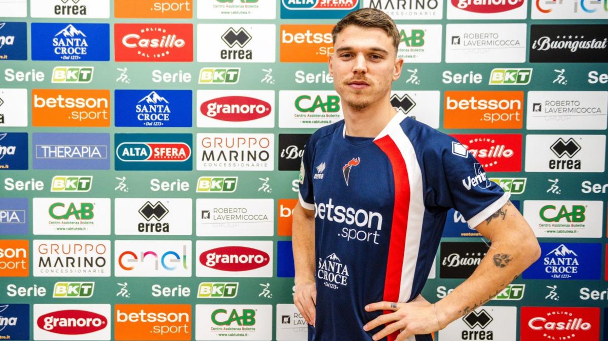 UFFICIALE - Artioli è un nuovo giocatore del Bari. Comunicato e numero di maglia 