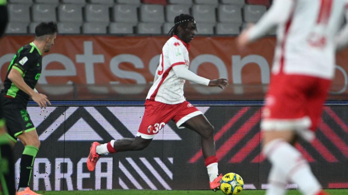 Manè: "Contento per l'esordio. Non è un buon momento, dobbiamo lavorare"