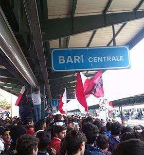 Accadde oggi  - Carpi battuto e folla in stazione, Bari in delirio per il sogno play-off