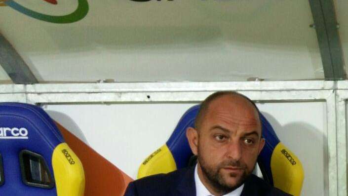 Dg Catanzaro: "Arbitraggio assurdo, deluso e schifato. Da Bari in poi, finitela"