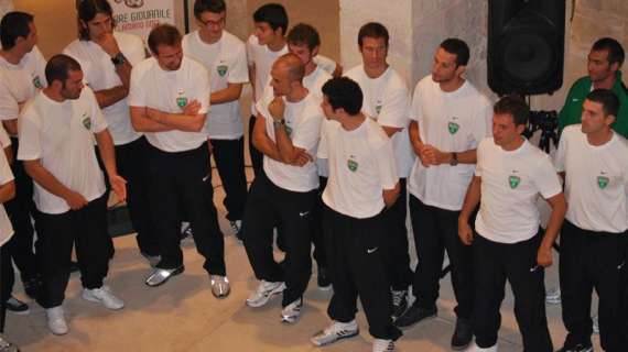 La squadra della Intini Noci in un momento di relax