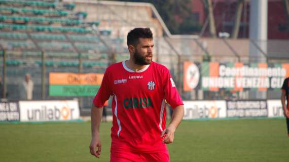 TuttoBari - Altobello: "A Bari ho realizzato un sogno e giocato con uno dei migliori difensori della B. Ora punto al ritorno in Serie C"