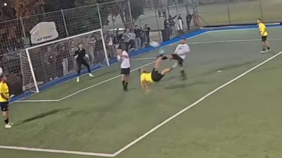 VIDEO - Di Cesare show al torneo One Soccer: gol in rovesciata. I presenti: "Valerio, che hai fatto?"