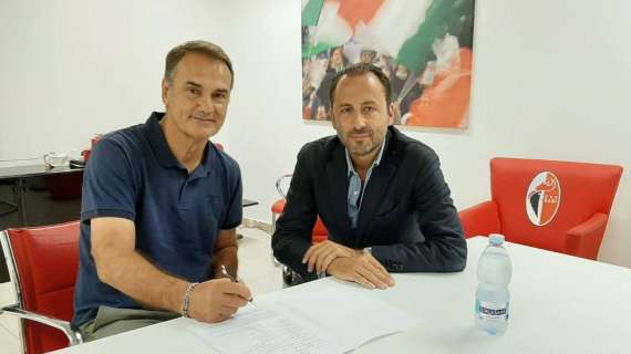 UFFICIALE - Bari, Vivarini è il nuovo allenatore. Biennale per lui