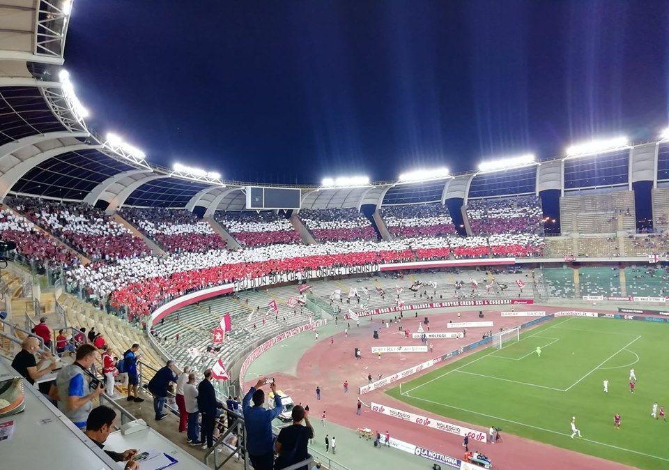 Bari, nonostante tutto i tifosi ci sono sempre