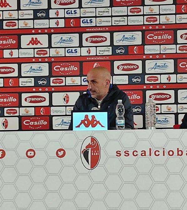 Taurino: "Sbracciata netta sul gol partita, ma complimenti al Bari. Ha il campionato in pugno"