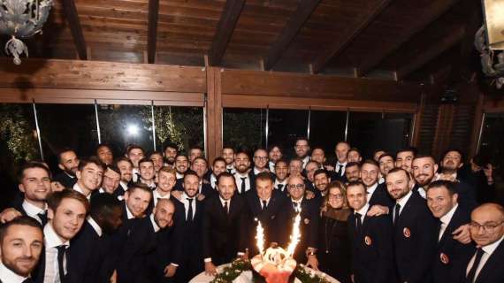 FOTO - Ieri sera cena di Natale della squadra con tutto lo staff