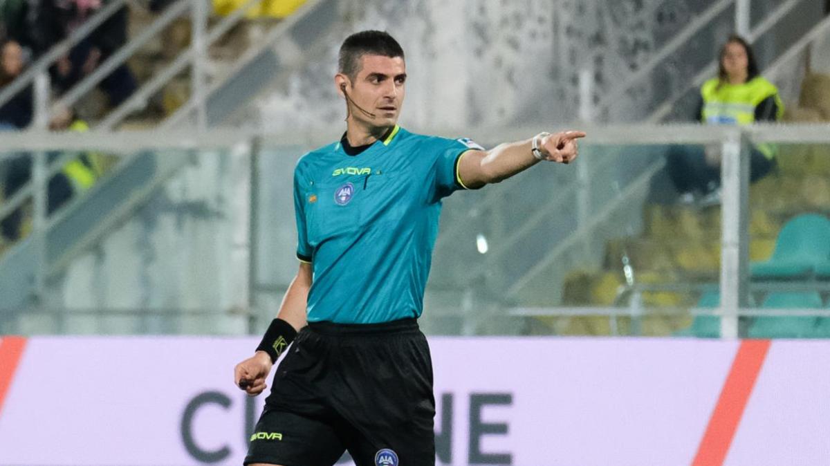 Bari-Frosinone, fischierà Perri di Roma. La designazione completa