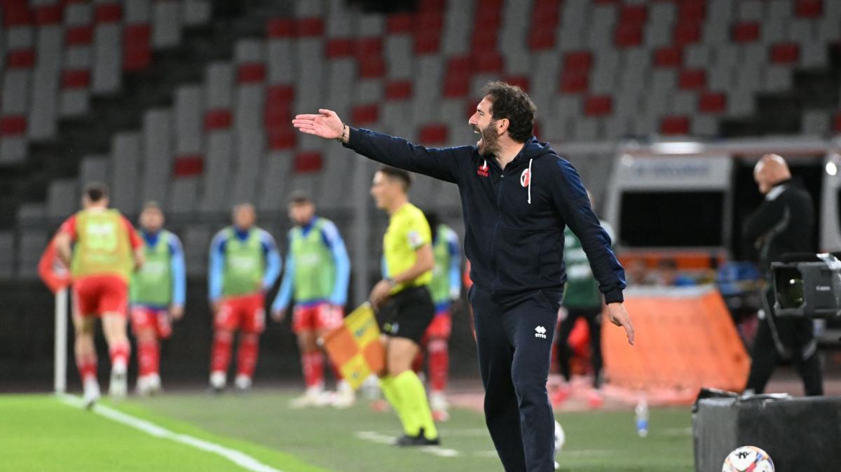 Bari, una brutta vittoria. La classifica "migliora", ma restano tante ombre