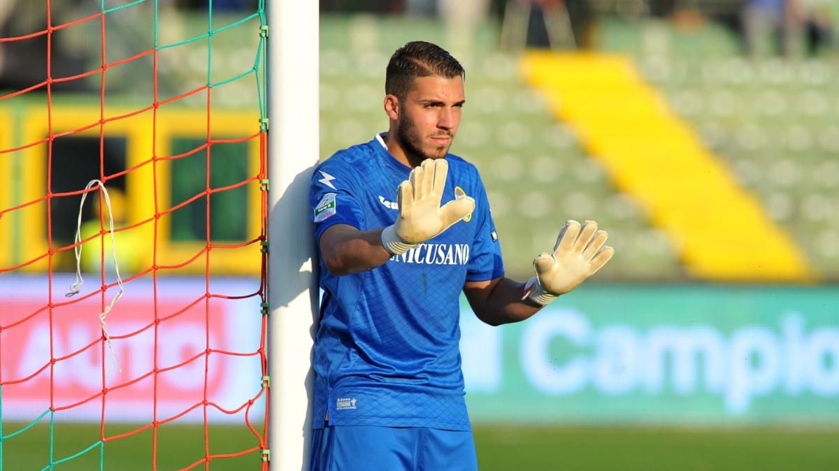 Bleve (Carrarese) sulla sfida col Bari: "Vincere è sempre bello. Senza prendere gol ancor meglio"