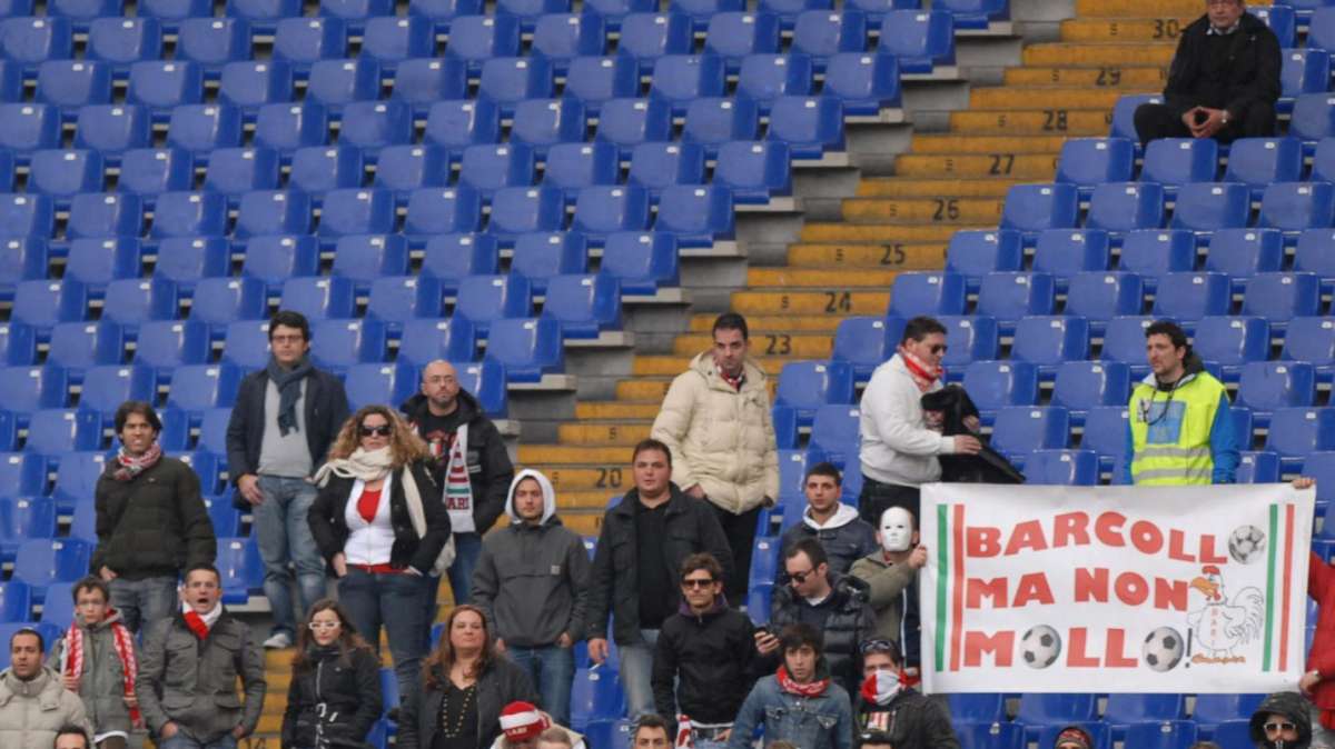 Ex giocatori Bari: Querelano autori combine